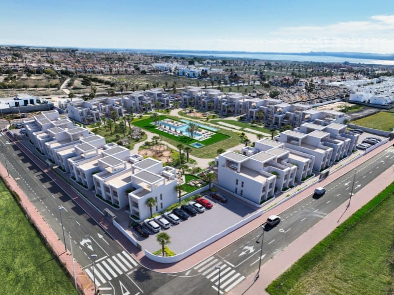 Apartamento de 3 habitaciones en Rojales en venta con piscina - 319.000 € (Ref: 9985628)