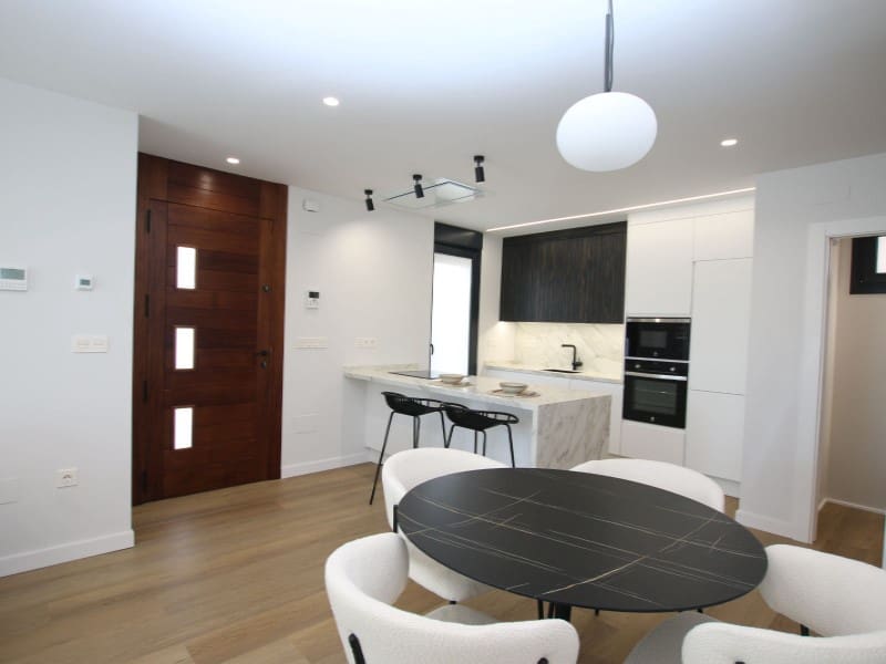 3 sovrum Semi-fristående Villa till salu i Torre de la Horadada med pool - 725 000 € (Ref: 9985630)