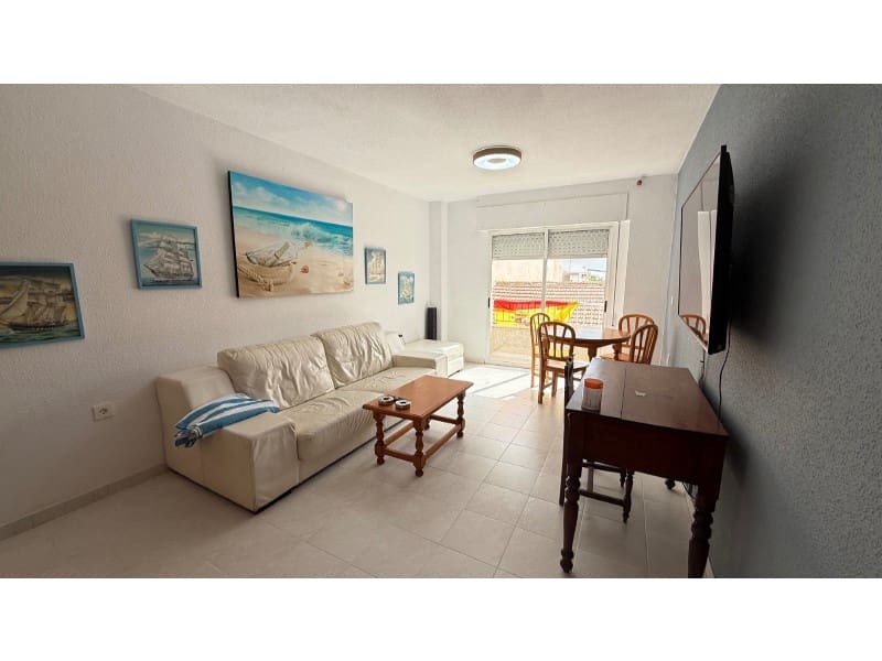 3 soverom Leilighet til leie i San Miguel de Salinas med svømmebasseng - € 850 (Ref: 9986541)