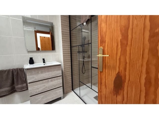 3 soverom Leilighet til leie i San Miguel de Salinas med svømmebasseng - € 850 (Ref: 9986541)
