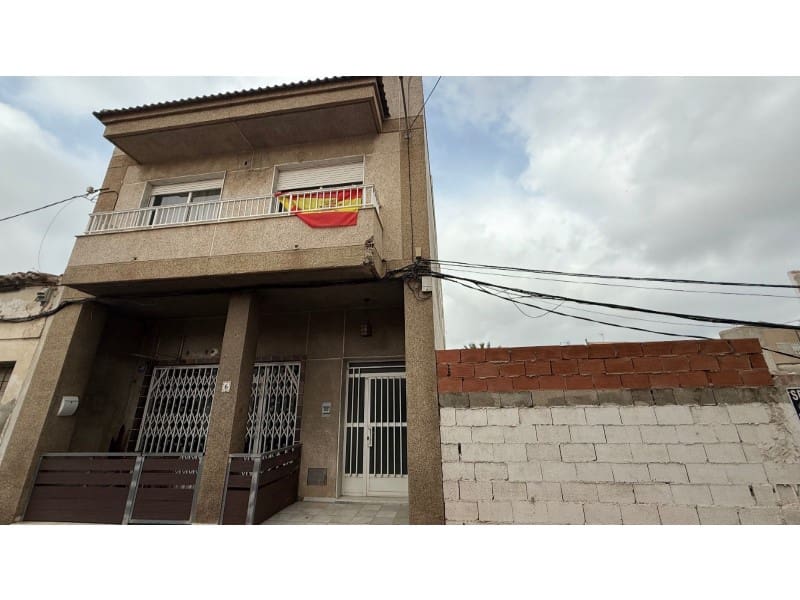 3 soverom Leilighet til leie i San Miguel de Salinas med svømmebasseng - € 850 (Ref: 9986541)