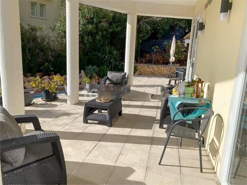 4 soveværelse Villa til salg i Finestrat med swimmingpool - € 595.000 (Ref: 9994258)