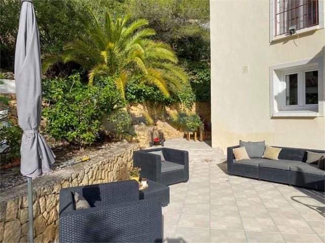 4 soveværelse Villa til salg i Finestrat Pueblo, Finestrat med swimmingpool - € 595.000 (Ref: 9994258)