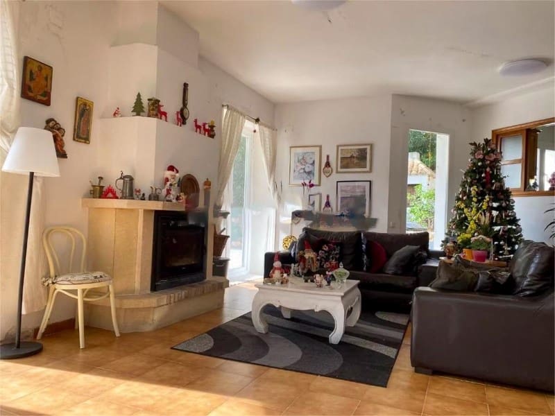4 soveværelse Villa til salg i Finestrat med swimmingpool - € 595.000 (Ref: 9994258)