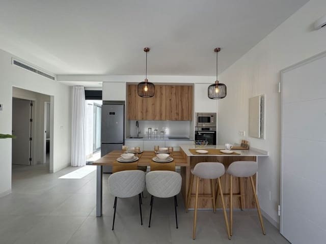 2 slaapkamer Halfvrijstaande villa te koop in Torre-Pacheco met zwembad - € 311.900 (Ref: 9995790)
