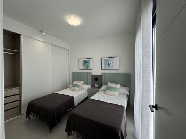 2 slaapkamer Halfvrijstaande villa te koop in Torre-Pacheco met zwembad - € 311.900 (Ref: 9995790)