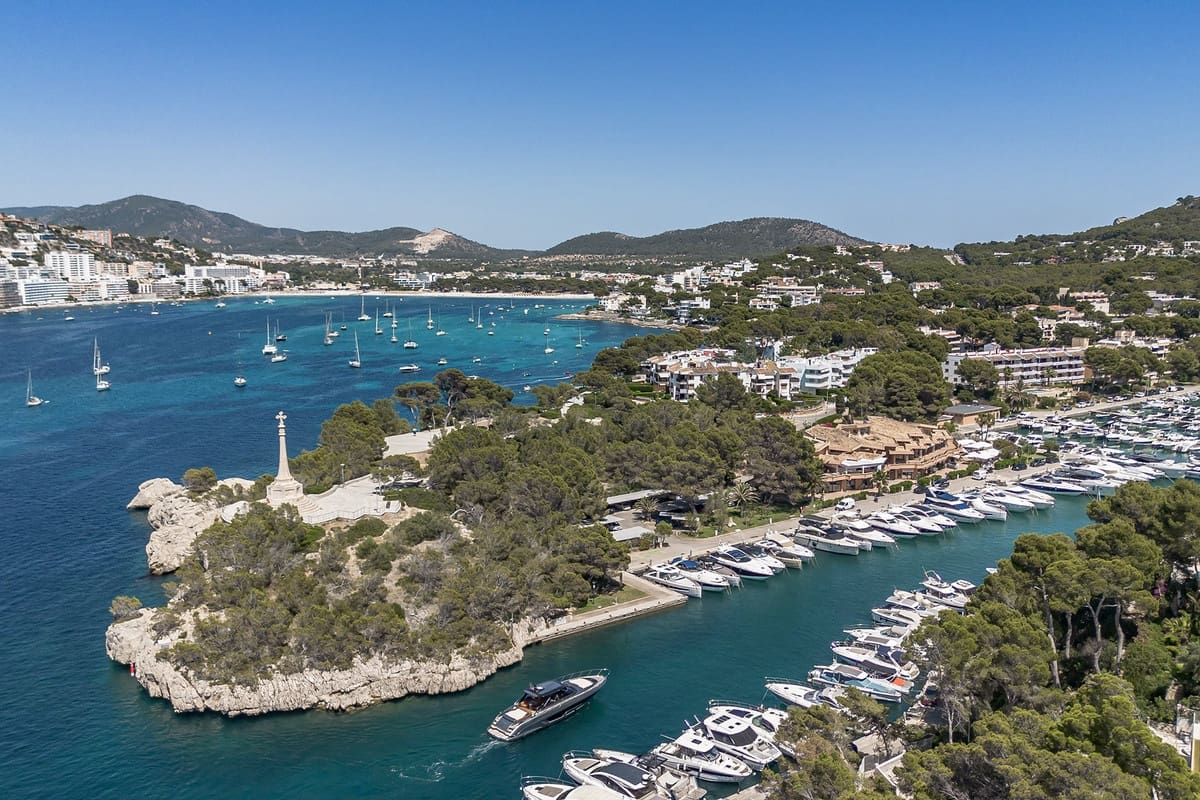 4 sovrum Villa till salu i Santa Ponsa med pool garage - 6 750 000 € (Ref: 10156227)