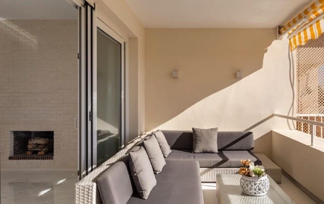 2 soveværelse Lejlighed til salg i Santa Ponsa, Calvià med garage - € 650.000 (Ref: 8481216)