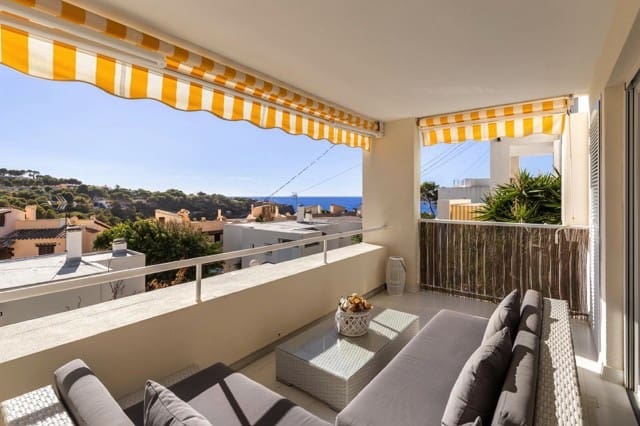 2 bedroom Flat for sale in Santa Ponsa with garage - € 650,000 (Ref: 8481216)