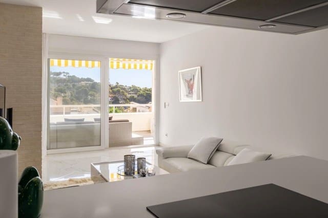 2 soveværelse Lejlighed til salg i Santa Ponsa, Calvià med garage - € 650.000 (Ref: 8481216)