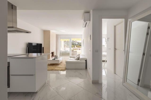 2 bedroom Flat for sale in Santa Ponsa with garage - € 650,000 (Ref: 8481216)