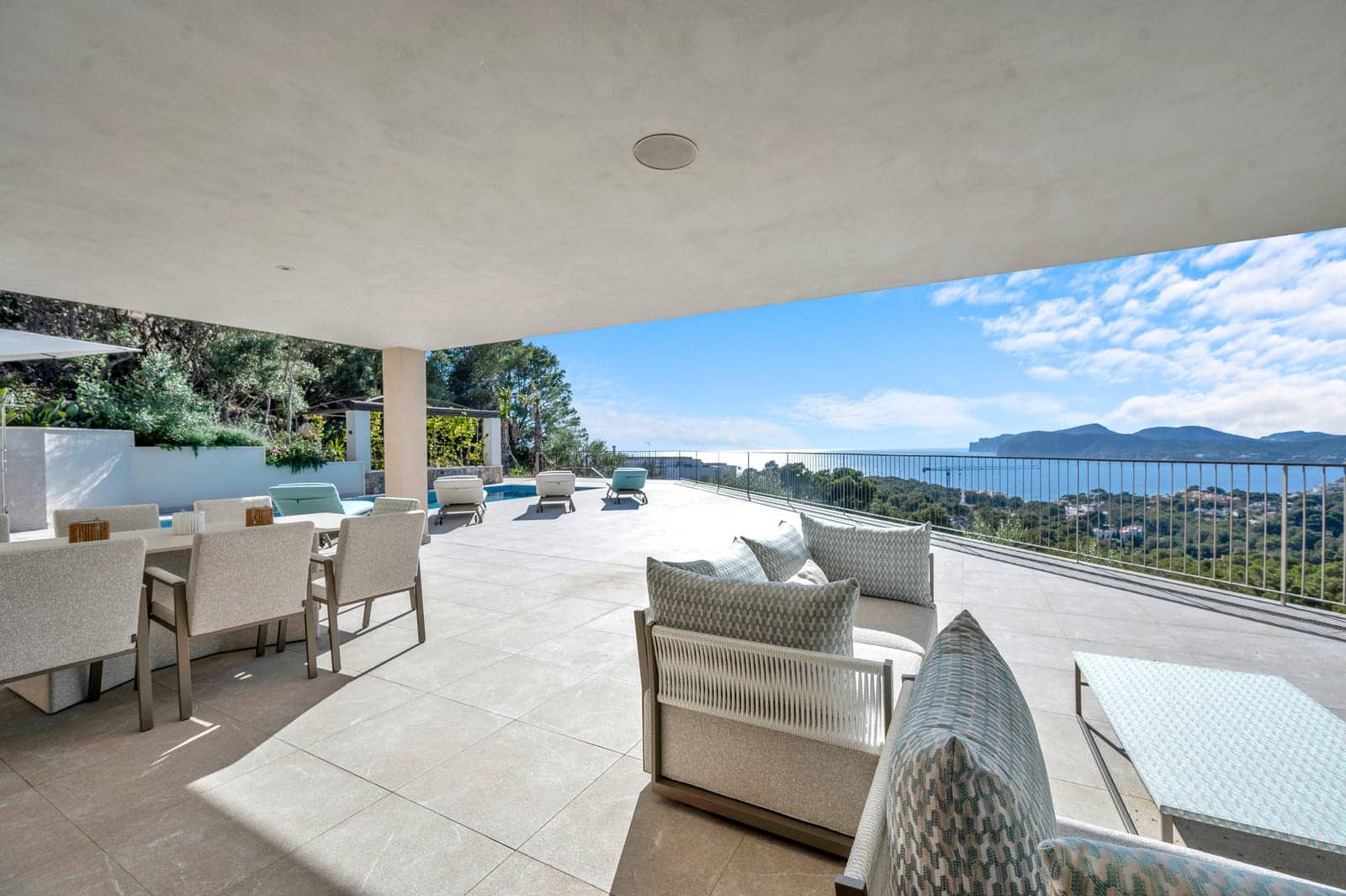 5 sypialnia Willa na sprzedaż w Calvia z basenem garażem - 7 500 000 € (Ref: 8481228)