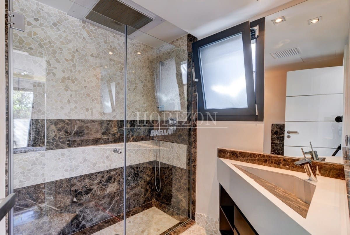 5 soveværelse Villa til salg i Bendinat med swimmingpool garage - € 5.950.000 (Ref: 8481231)