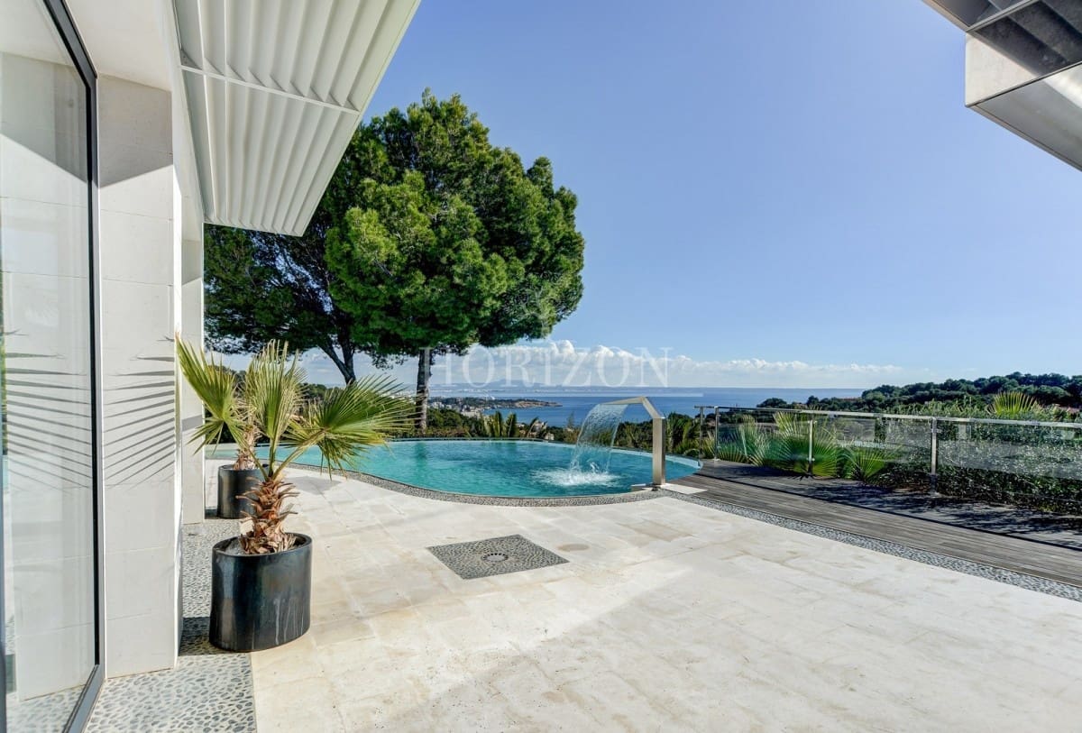 5 soveværelse Villa til salg i Bendinat med swimmingpool garage - € 5.950.000 (Ref: 8481231)