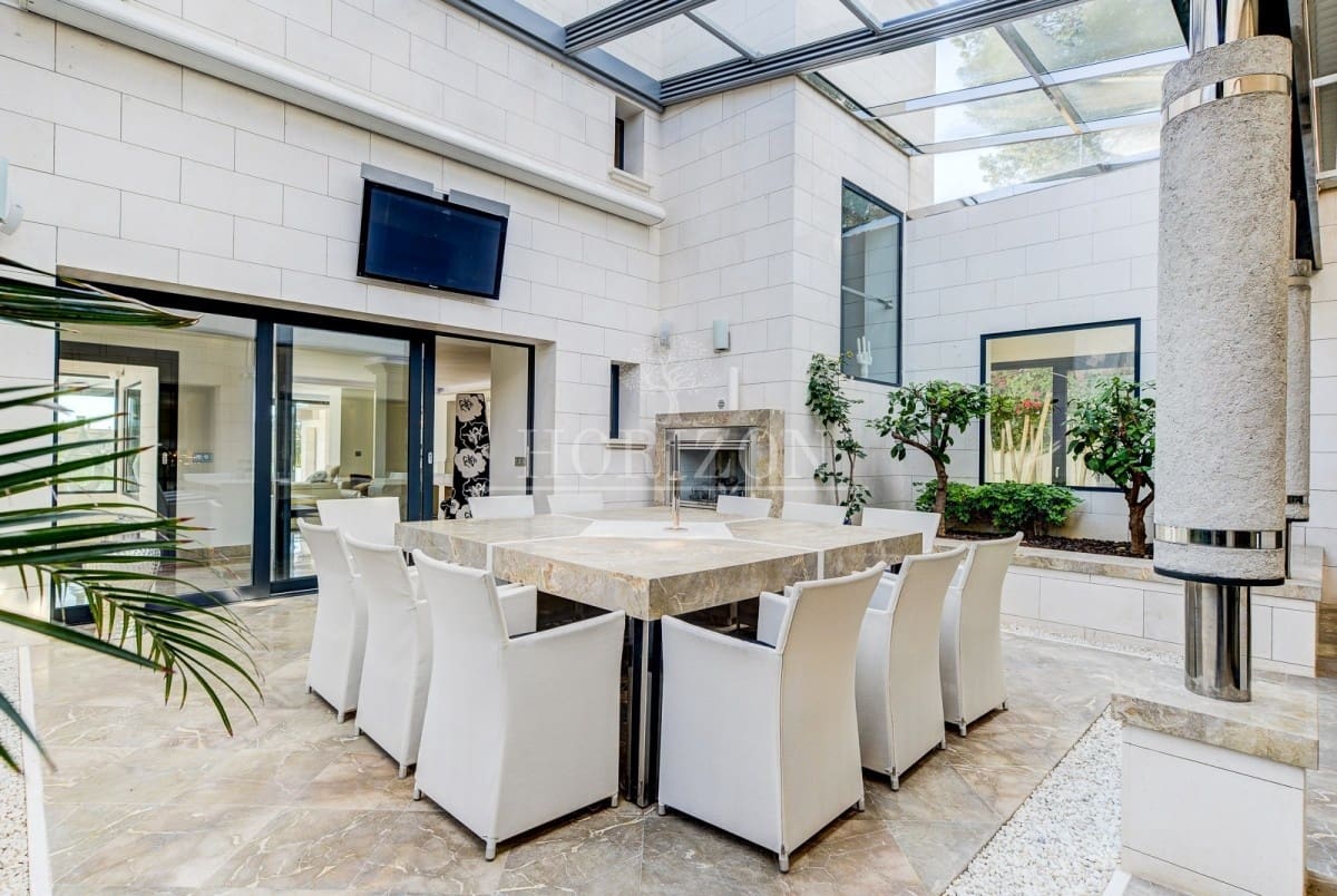 5 soveværelse Villa til salg i Bendinat med swimmingpool garage - € 5.950.000 (Ref: 8481231)