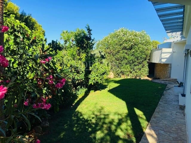 5 bedroom Villa for sale in Santa Ponsa with pool garage - € 3,950,000 (Ref: 8481232)