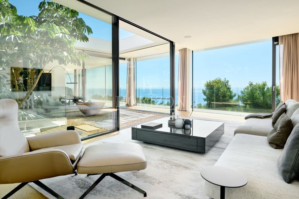 4 makuuhuone Huvila myytävänä paikassa Costa d'en Blanes mukana uima-altaan 
autotalli - 6 950 000 € (Ref: 8481236)