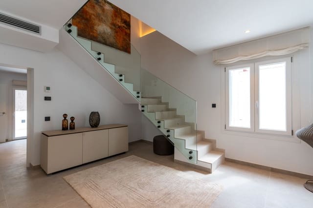 4 soveværelse Villa til salg i Playa de Palma, Palma de Mallorca med garage - € 1.680.000 (Ref: 8536171)