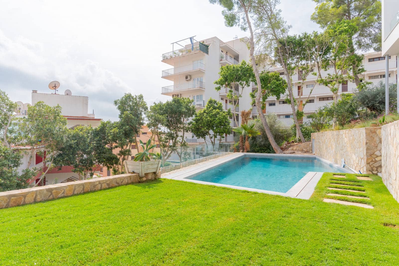 4 bedroom Villa for sale in Costa de la Calma with pool garage - € 4,250,000 (Ref: 8559101)