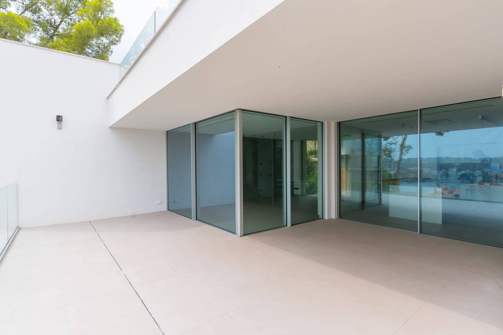 4 bedroom Villa for sale in Costa de la Calma with pool garage - € 4,250,000 (Ref: 8559101)