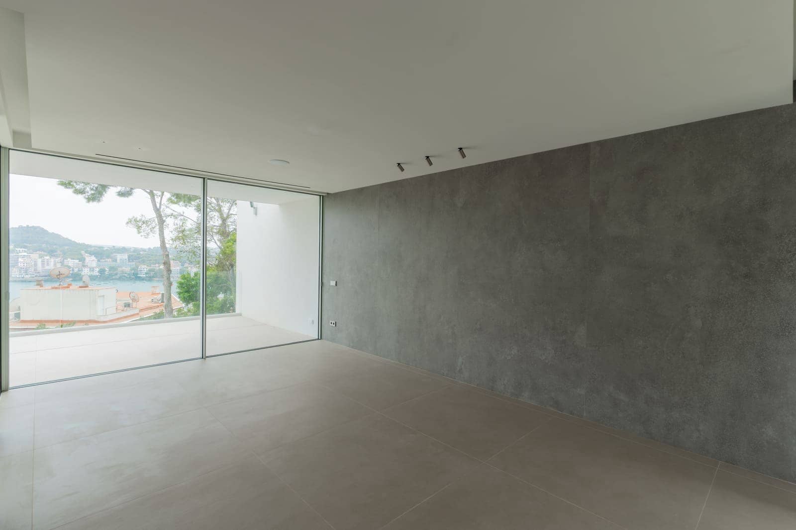 4 bedroom Villa for sale in Costa de la Calma with pool garage - € 4,250,000 (Ref: 8559101)