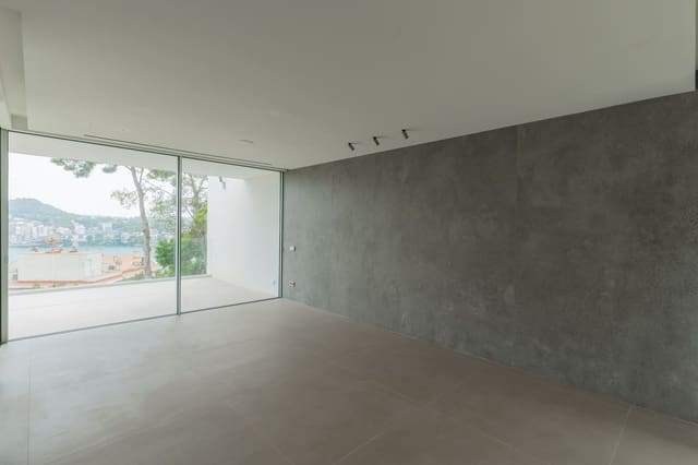 Chalet de 4 habitaciones en Costa de la Calma, Calvià en venta con piscina garaje - 4.250.000 € (Ref: 8559101)