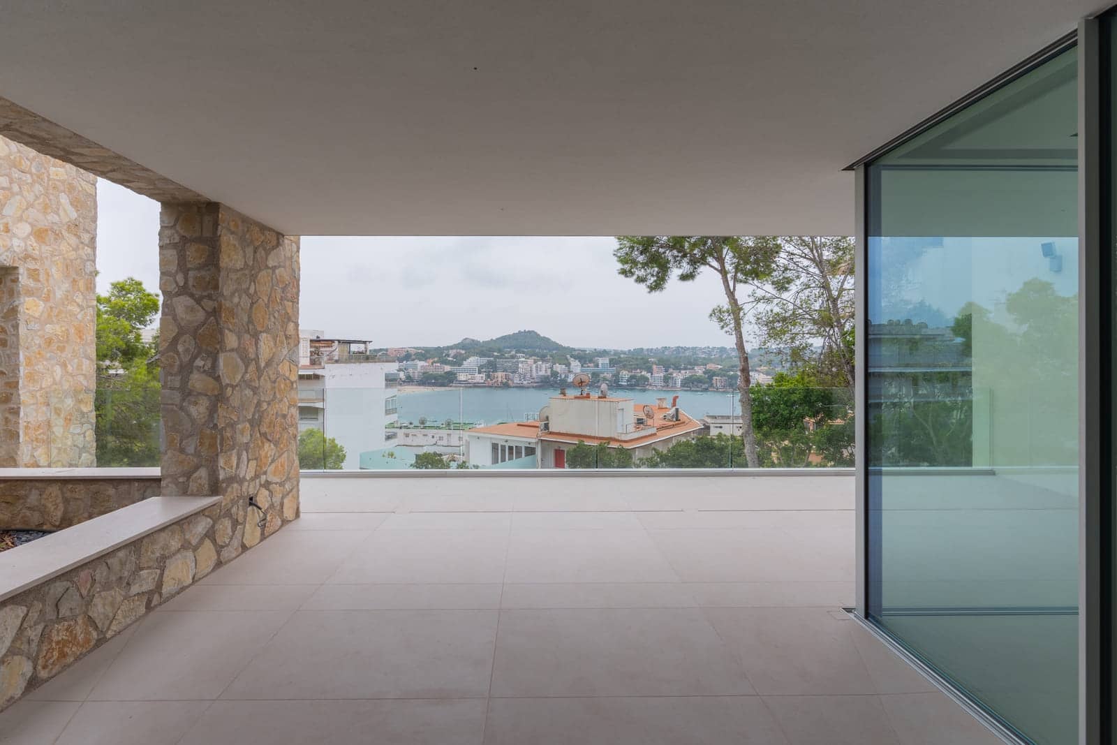 4 bedroom Villa for sale in Costa de la Calma with pool garage - € 4,250,000 (Ref: 8559101)