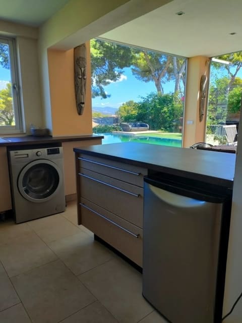 5 sypialnia Willa na sprzedaż w El Toro / Port Adriano z basenem garażem - 1 400 000 € (Ref: 8651485)