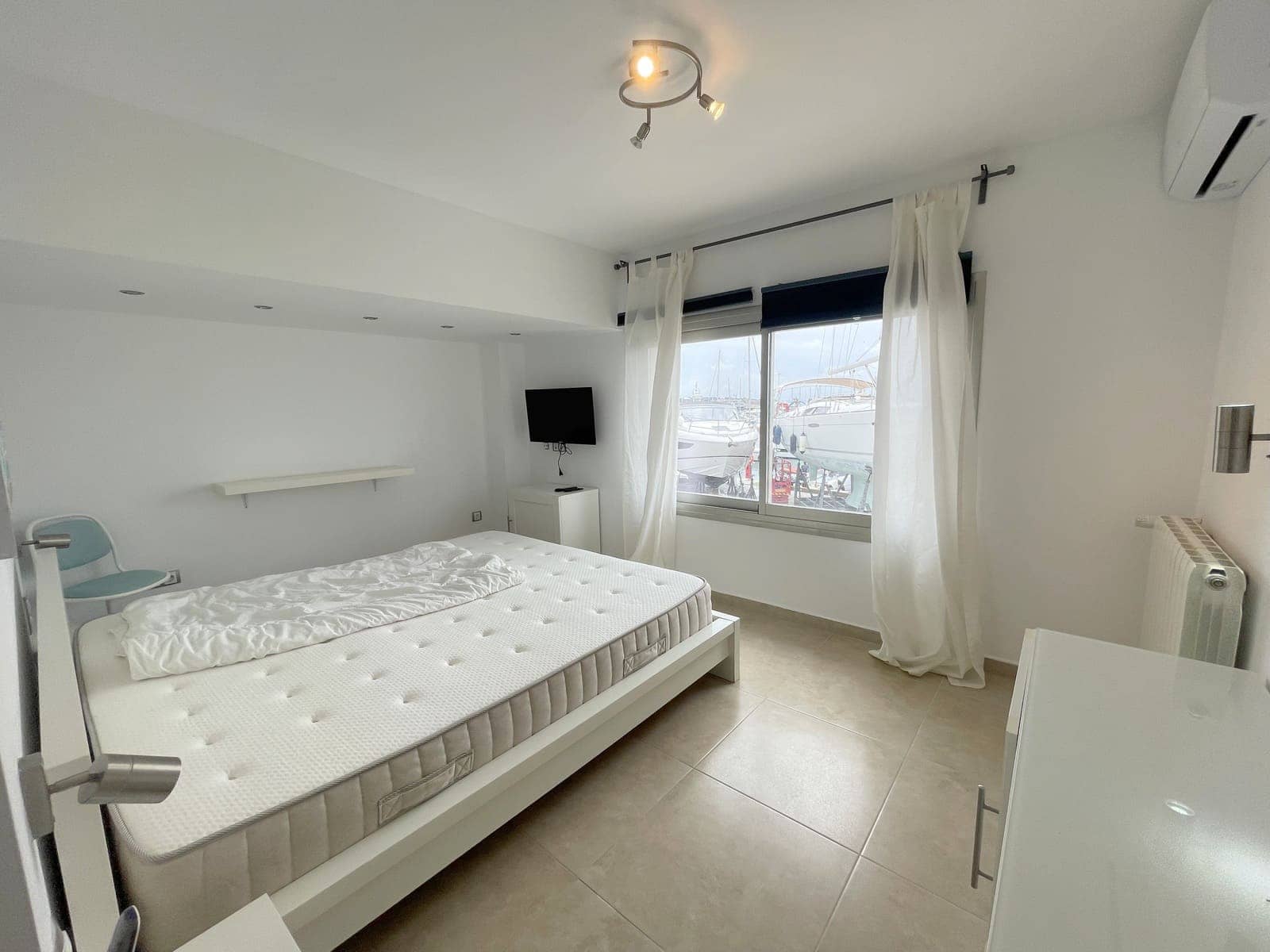 3 soveværelse Lejlighed til leje i Cala Mayor med swimmingpool - € 4.250 (Ref: 8671460)