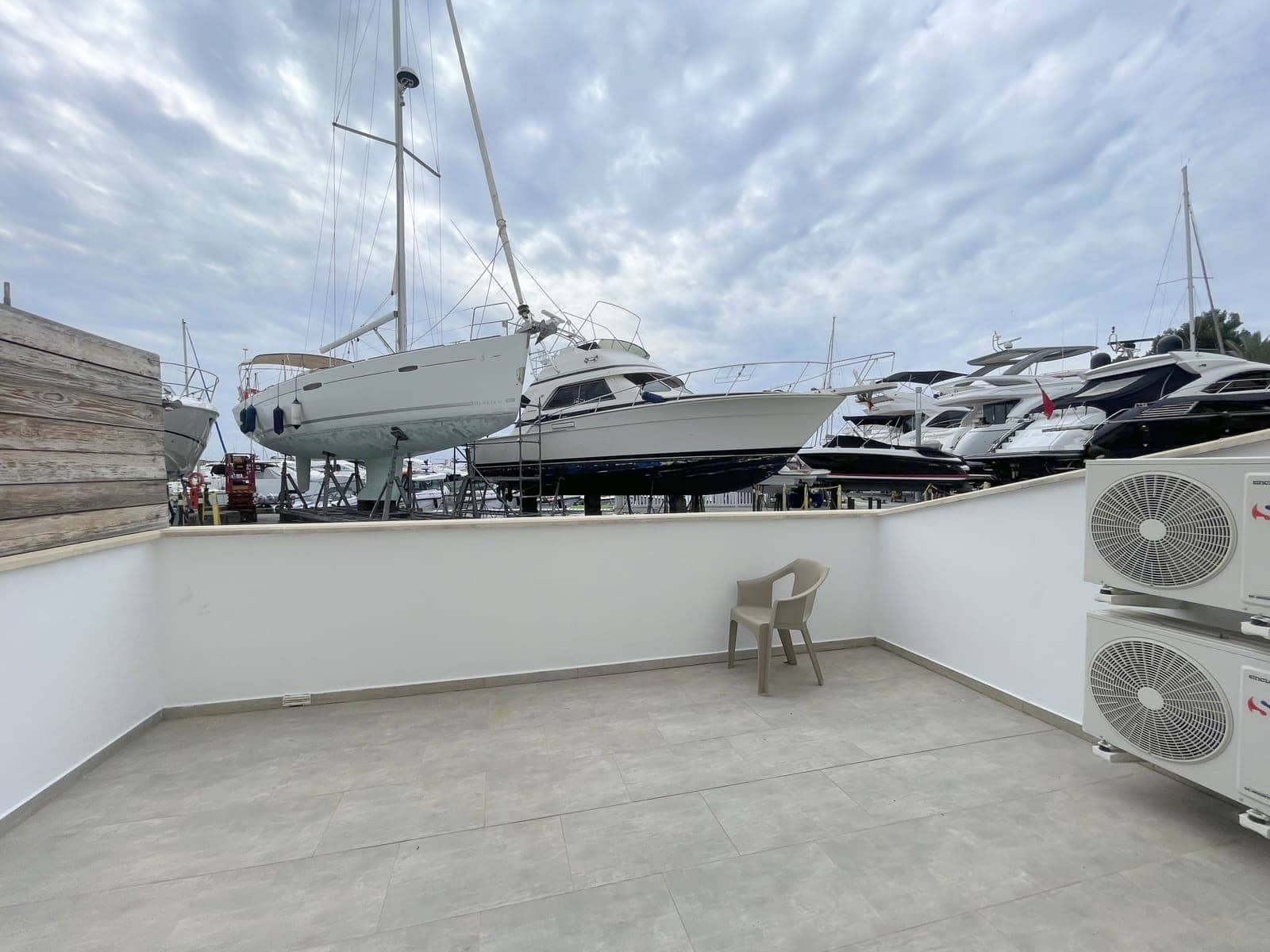 3 soveværelse Lejlighed til leje i Cala Mayor med swimmingpool - € 4.250 (Ref: 8671460)