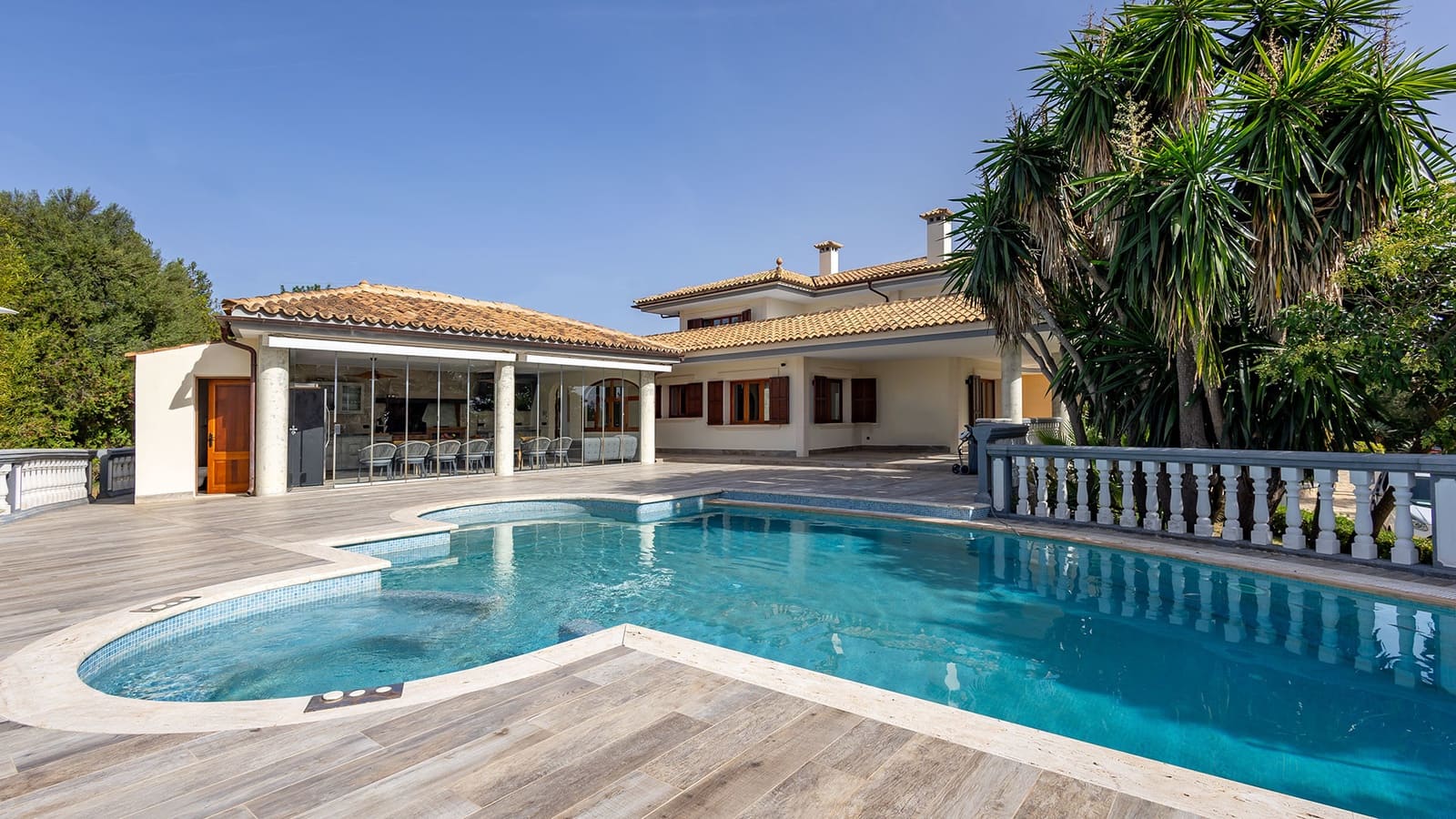 Chalet de 6 habitaciones en Inca en venta con piscina garaje - 2.200.000 € (Ref: 8688738)