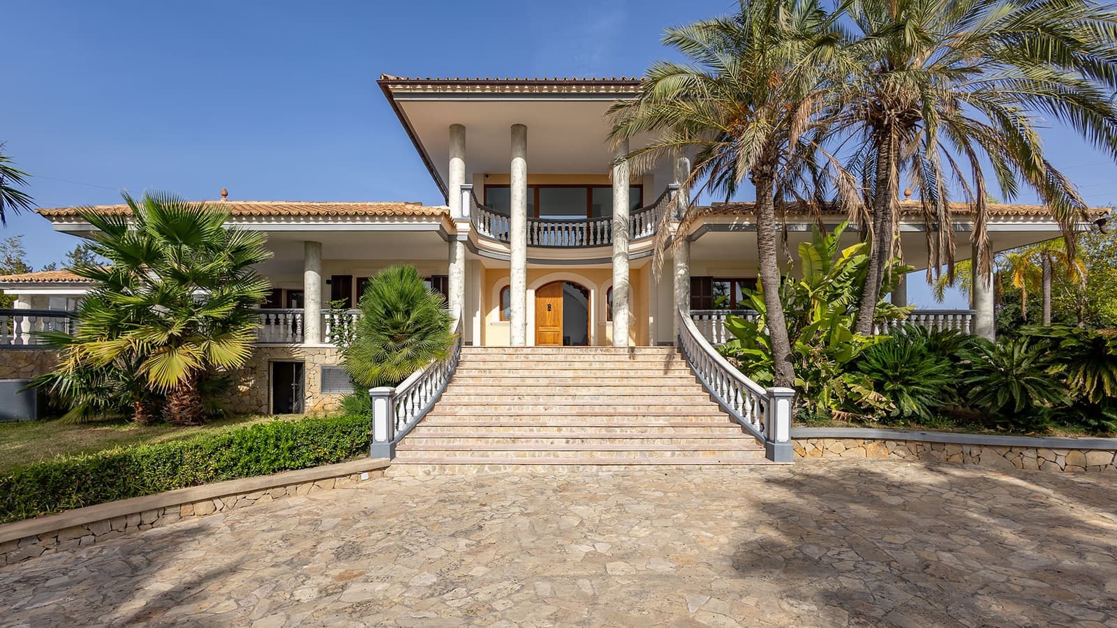 Chalet de 6 habitaciones en Inca en venta con piscina garaje - 2.200.000 € (Ref: 8688738)