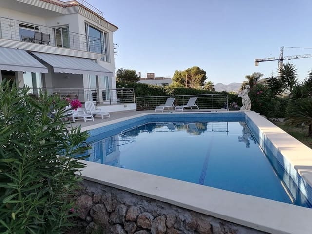 4 soveværelse Villa til leje i Santa Ponsa, Calvià med swimmingpool garage - € 15.000 (Ref: 8879155)