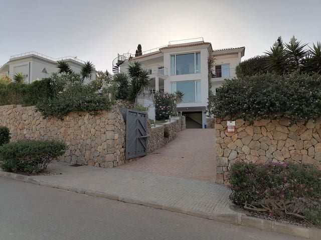 4 soveværelse Villa til leje i Santa Ponsa, Calvià med swimmingpool garage - € 15.000 (Ref: 8879155)