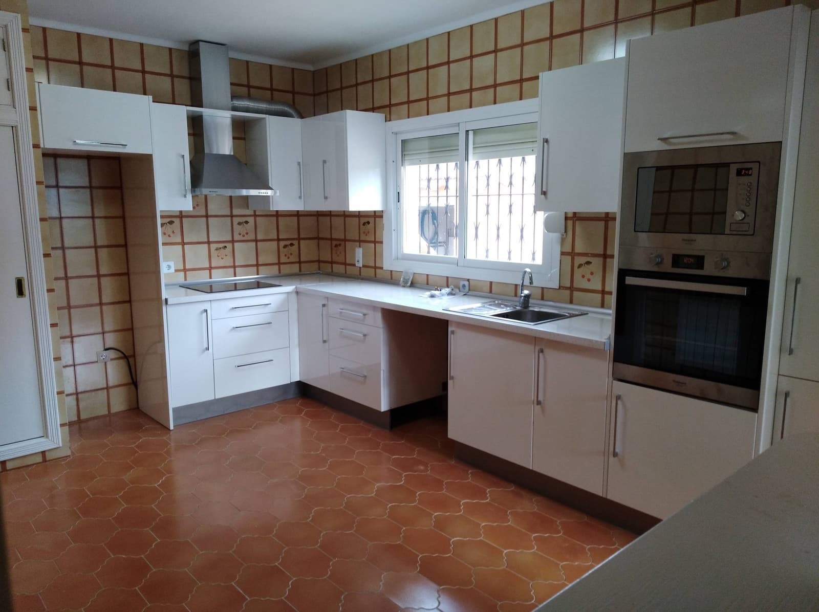 Casa de 5 habitaciones en Palmanyola en alquiler con piscina garaje - 4.500 € (Ref: 8879157)