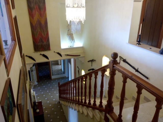 6 sypialnia Willa na sprzedaż w Santa Ponsa, Calvià z basenem garażem - 2 150 000 € (Ref: 8879158)