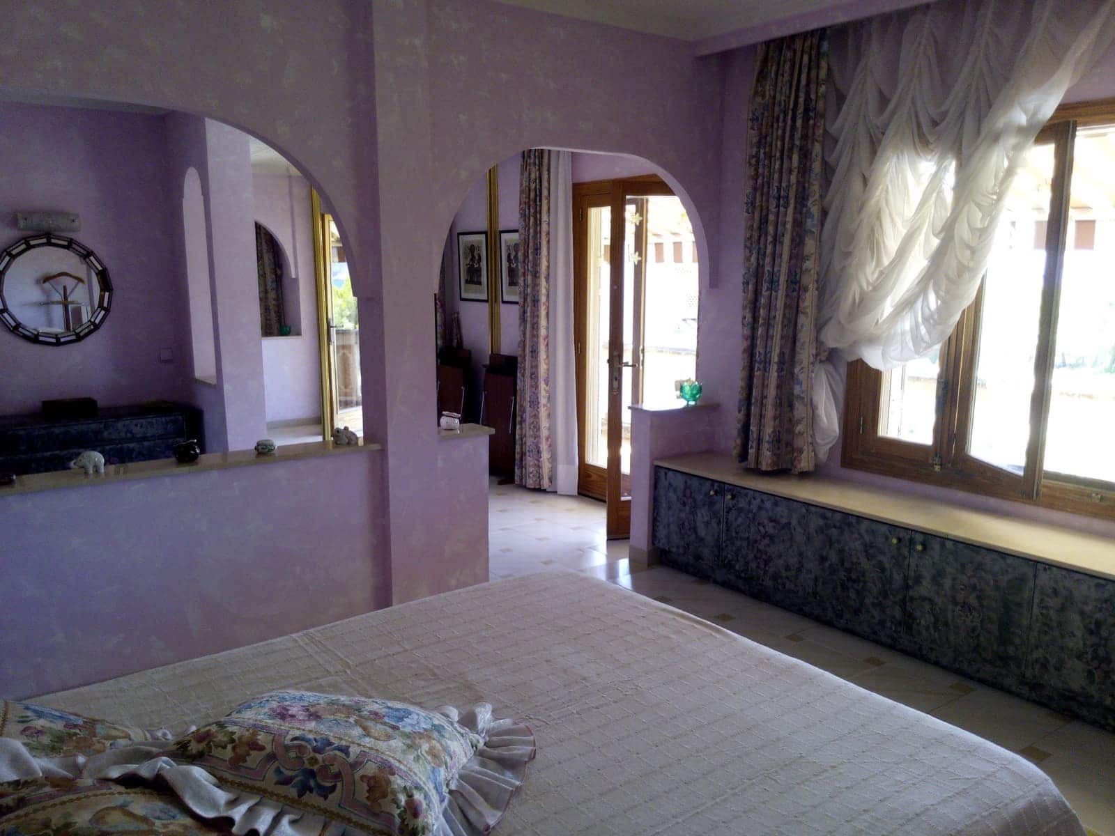 Chalet de 6 habitaciones en Santa Ponsa en venta con piscina garaje - 2.150.000 € (Ref: 8879158)