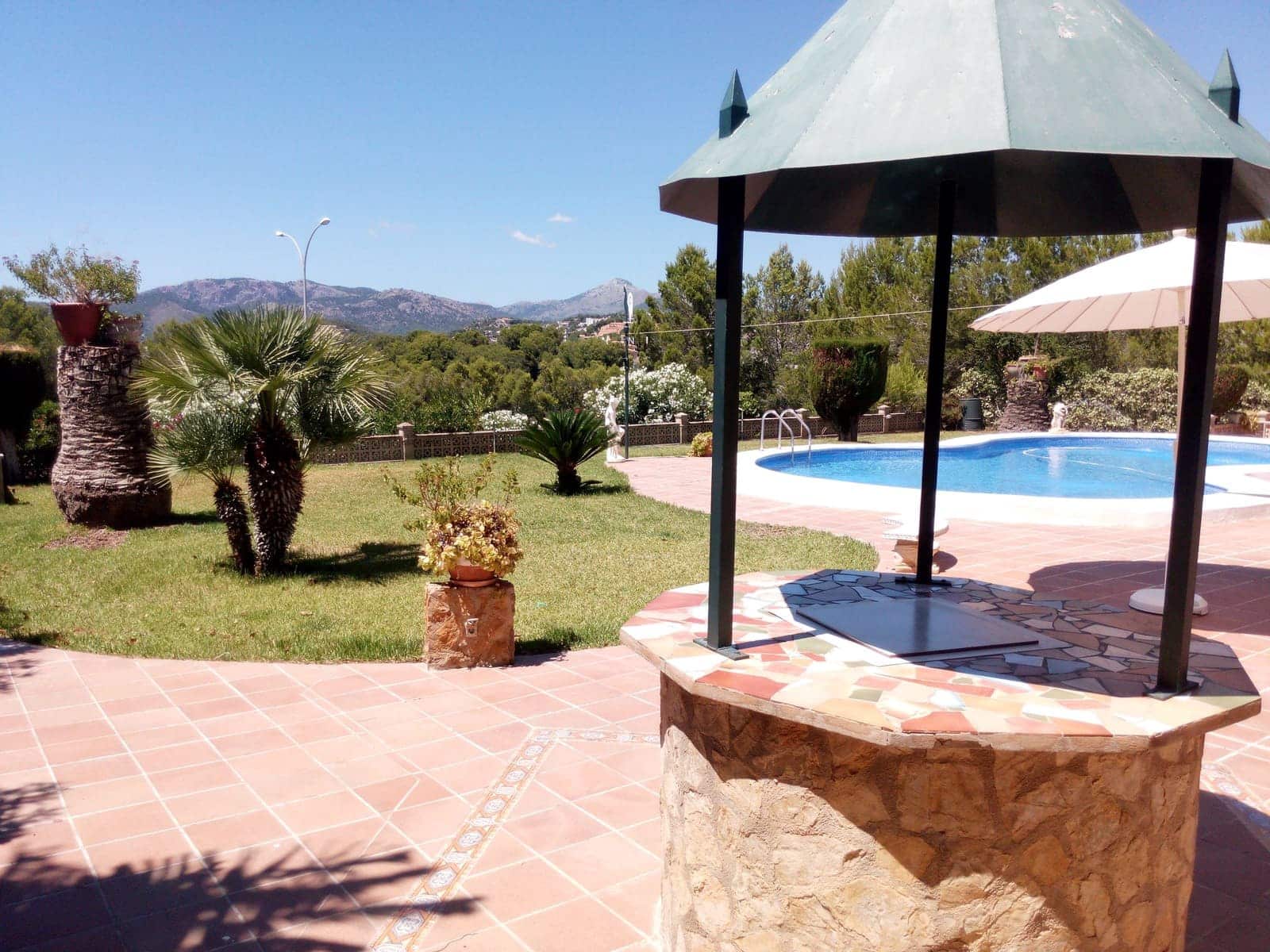 Chalet de 6 habitaciones en Santa Ponsa en venta con piscina garaje - 2.150.000 € (Ref: 8879158)