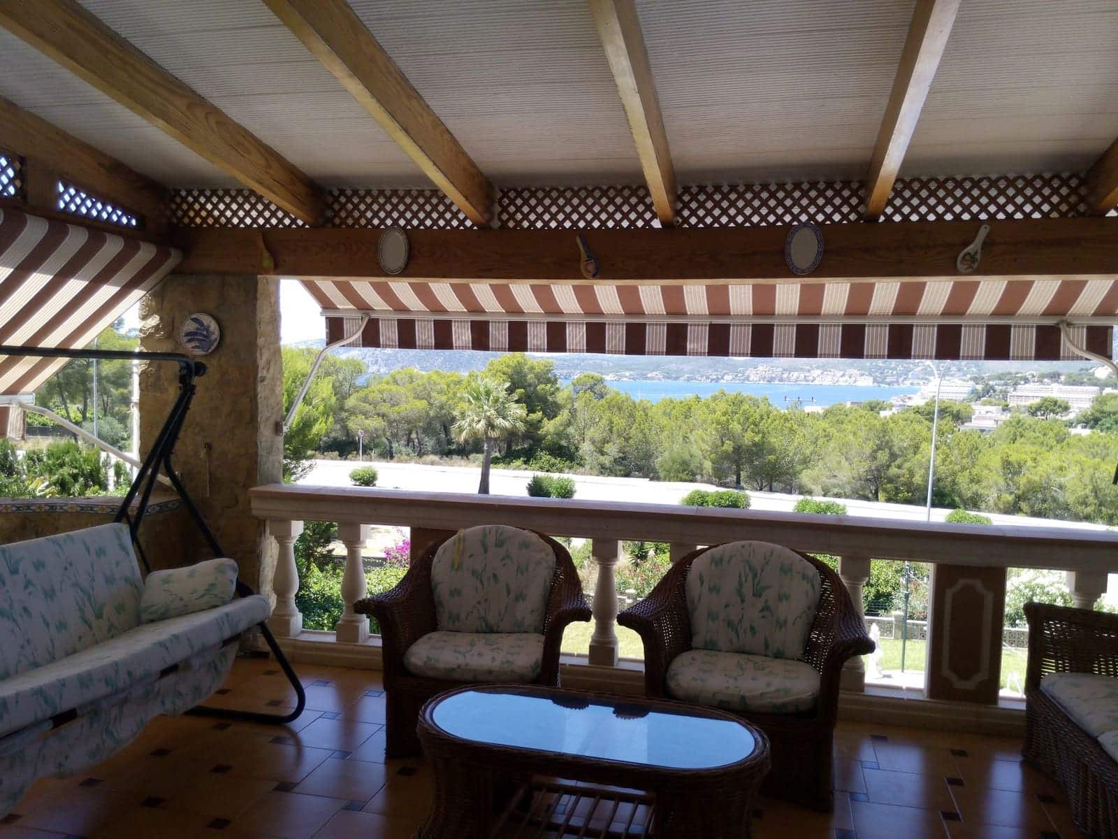 Chalet de 6 habitaciones en Santa Ponsa en venta con piscina garaje - 2.150.000 € (Ref: 8879158)