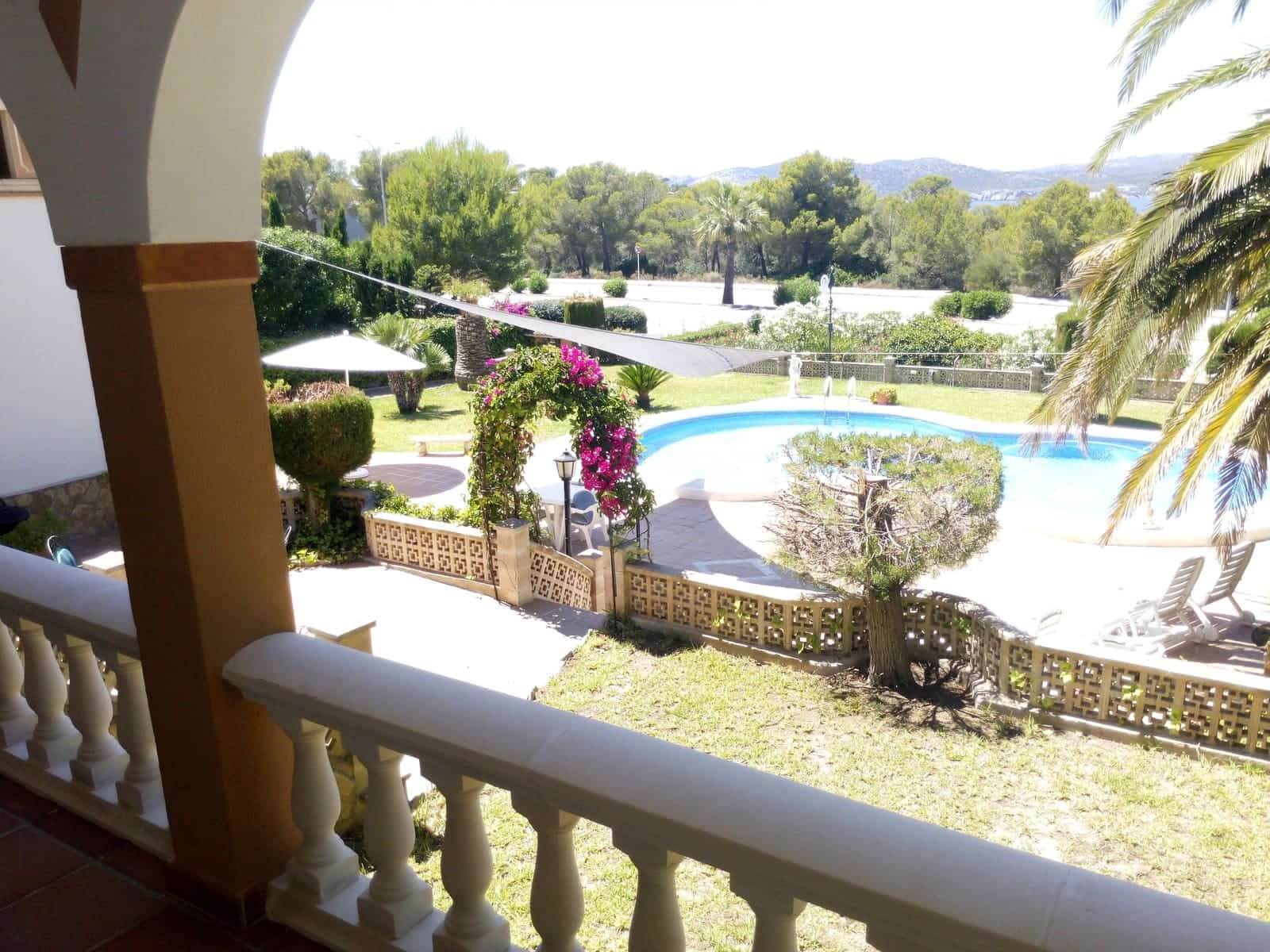 Chalet de 6 habitaciones en Santa Ponsa en venta con piscina garaje - 2.150.000 € (Ref: 8879158)