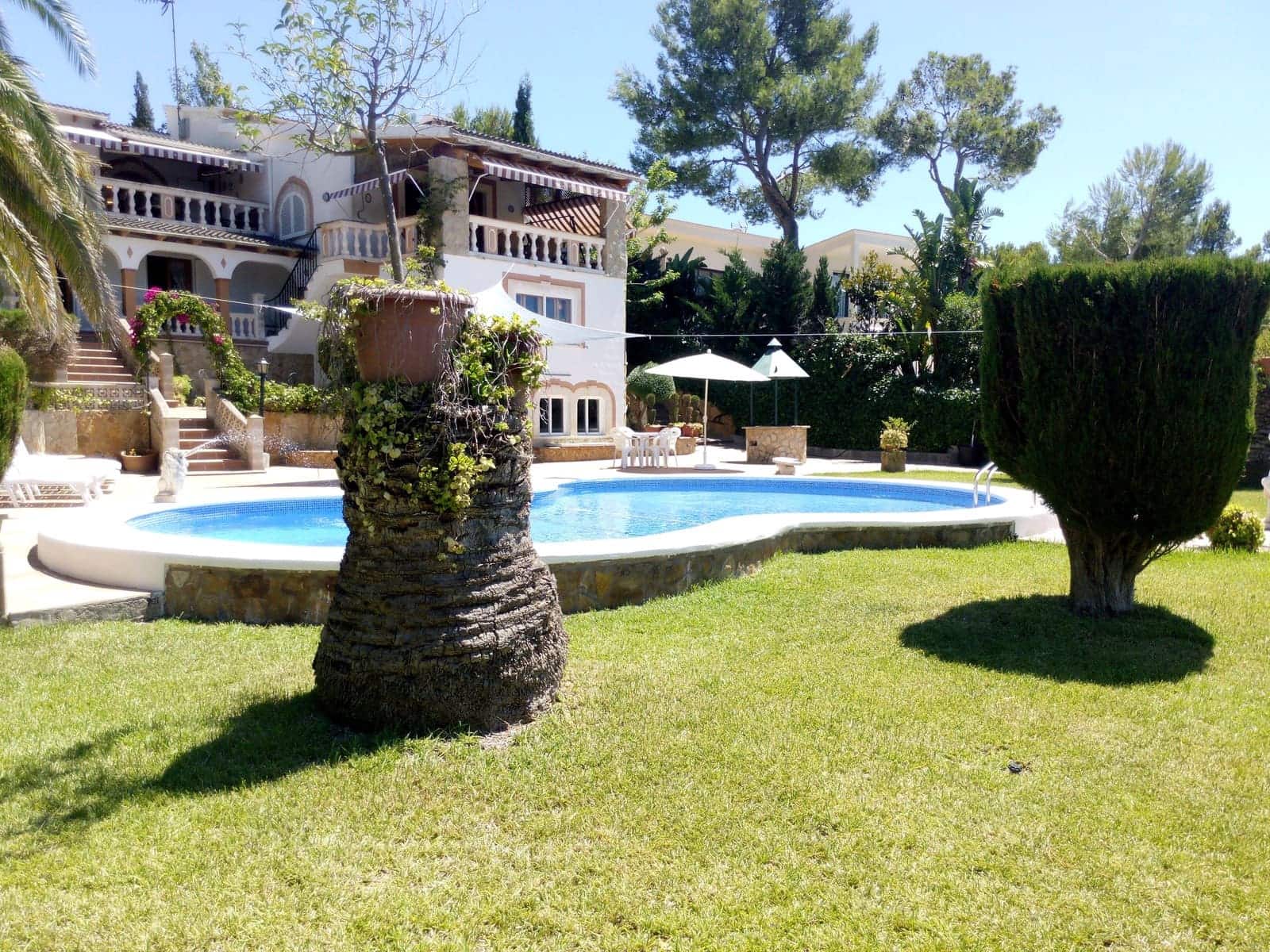Chalet de 6 habitaciones en Santa Ponsa en venta con piscina garaje - 2.150.000 € (Ref: 8879158)