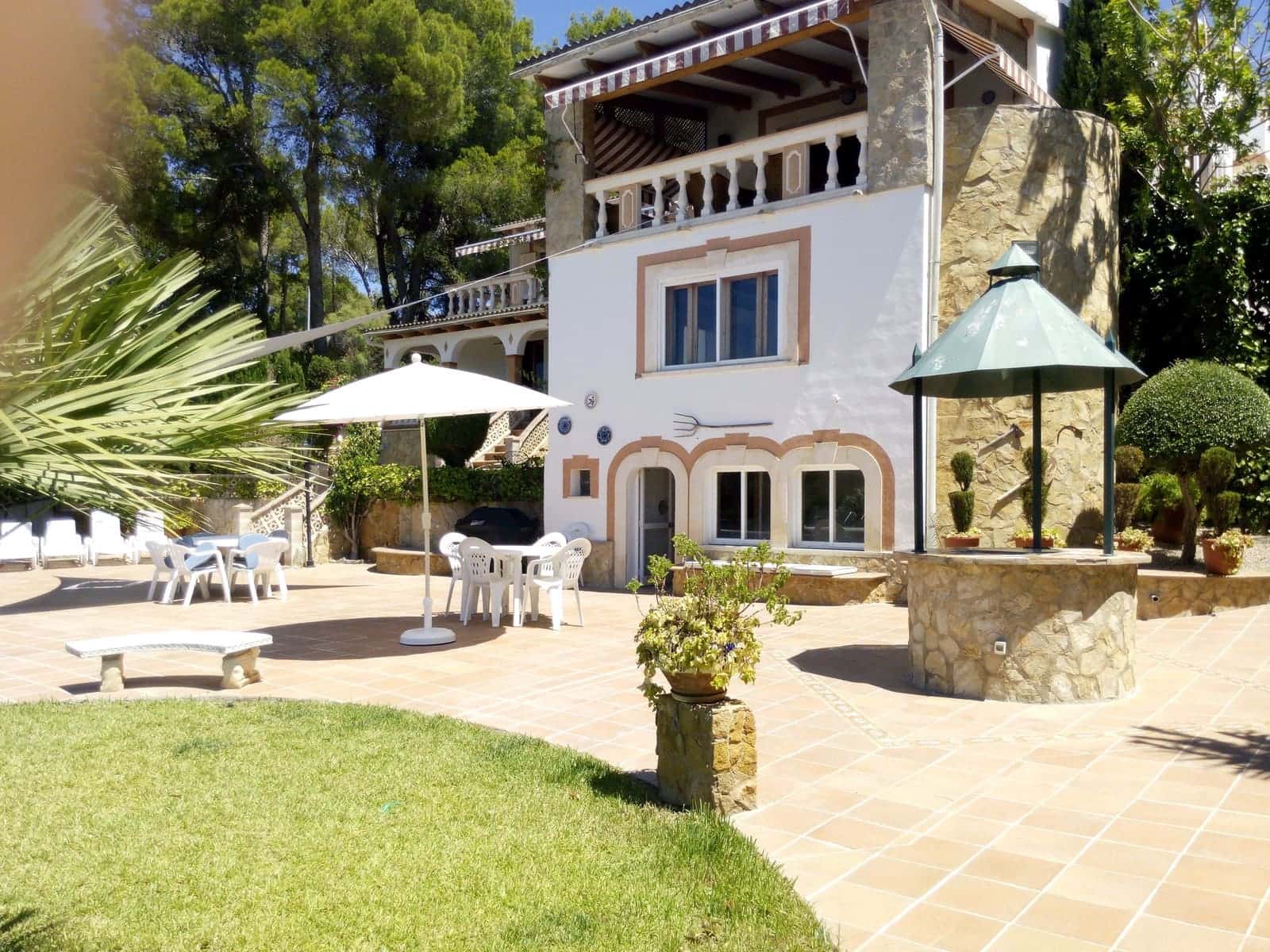 Chalet de 6 habitaciones en Santa Ponsa en venta con piscina garaje - 2.150.000 € (Ref: 8879158)