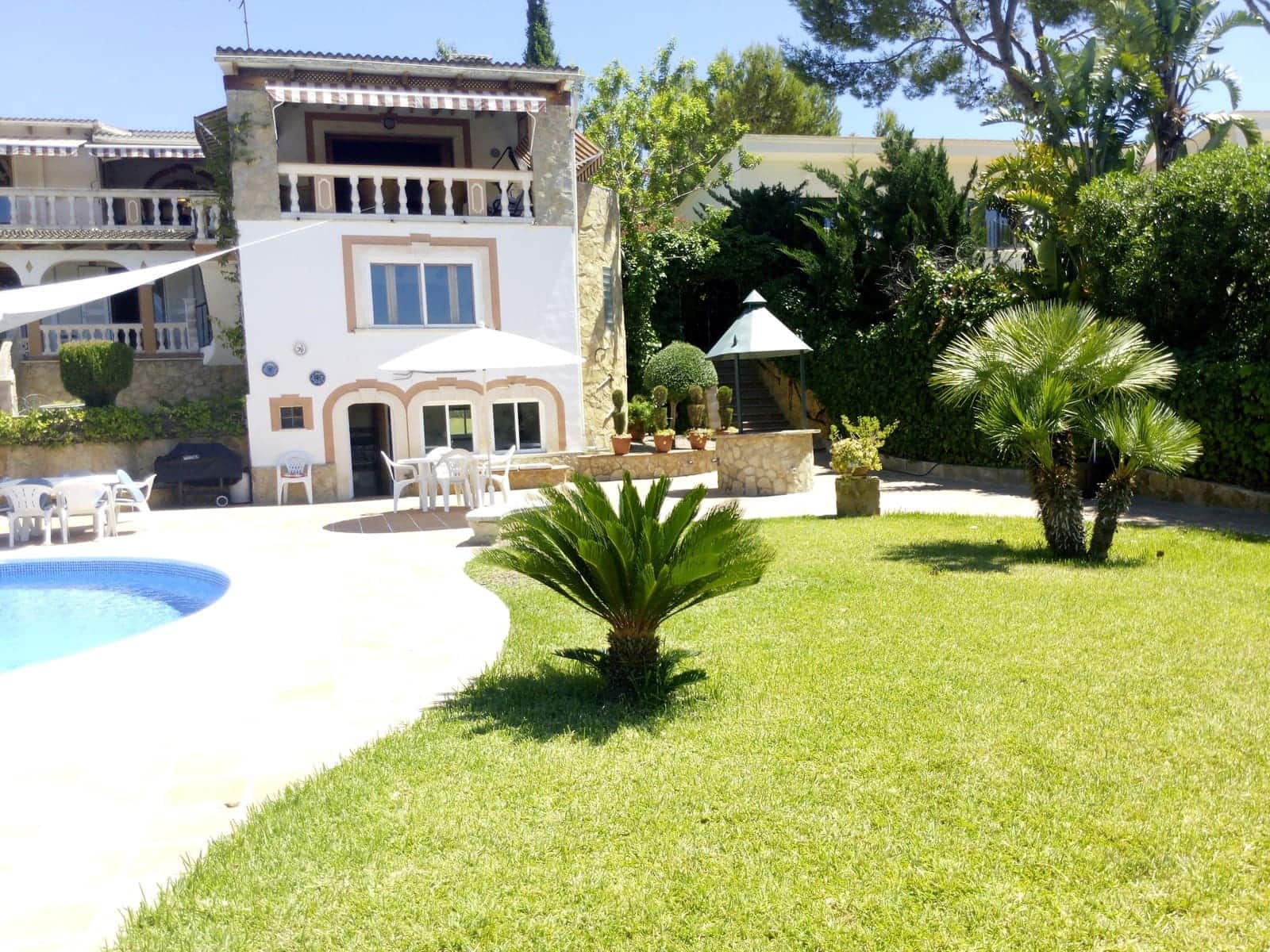 Chalet de 6 habitaciones en Santa Ponsa en venta con piscina garaje - 2.150.000 € (Ref: 8879158)