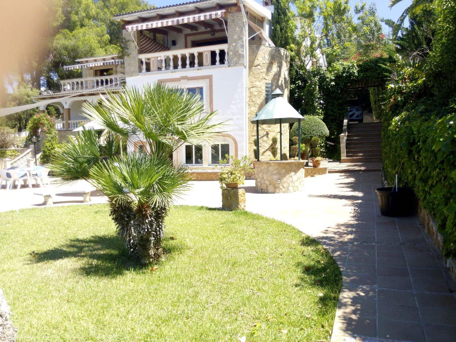 Chalet de 6 habitaciones en Santa Ponsa en venta con piscina garaje - 2.150.000 € (Ref: 8879158)