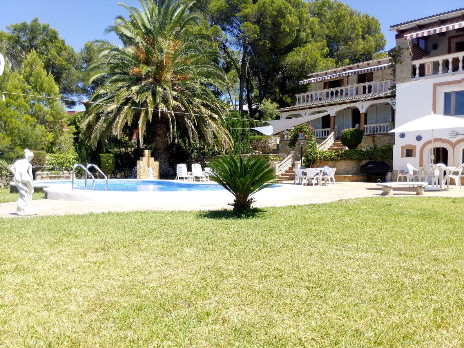 Chalet de 6 habitaciones en Santa Ponsa en venta con piscina garaje - 2.150.000 € (Ref: 8879158)