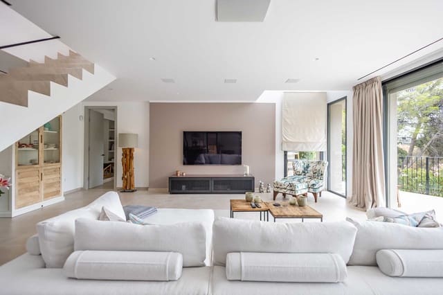 3 makuuhuone Huvila myytävänä paikassa Costa d'en Blanes, Calvià mukana uima-altaan 
autotalli - 3 750 000 € (Ref: 8931771)