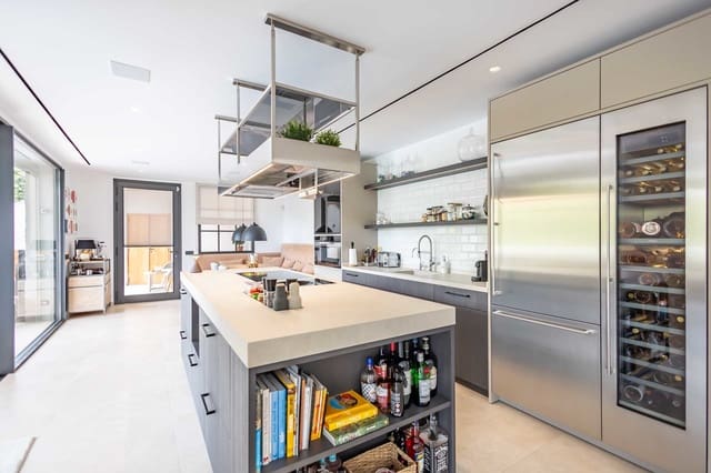 3 makuuhuone Huvila myytävänä paikassa Costa d'en Blanes, Calvià mukana uima-altaan 
autotalli - 3 750 000 € (Ref: 8931771)