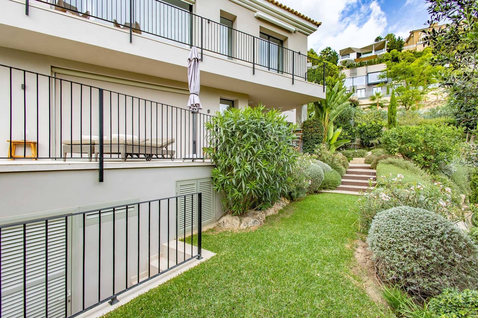 3 makuuhuone Huvila myytävänä paikassa Costa d'en Blanes mukana uima-altaan 
autotalli - 3 750 000 € (Ref: 8931771)