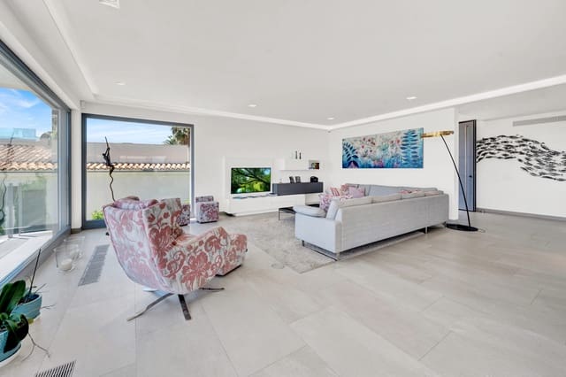 4 soverom Villa til salgs i Santa Ponsa, Calvià med svømmebasseng garasje - € 5 900 000 (Ref: 9002775)