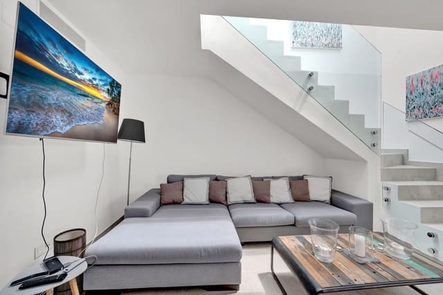 Ático de 2 habitaciones en Santa Ponsa, Calvià en venta con piscina garaje - 1.085.000 € (Ref: 9017190)